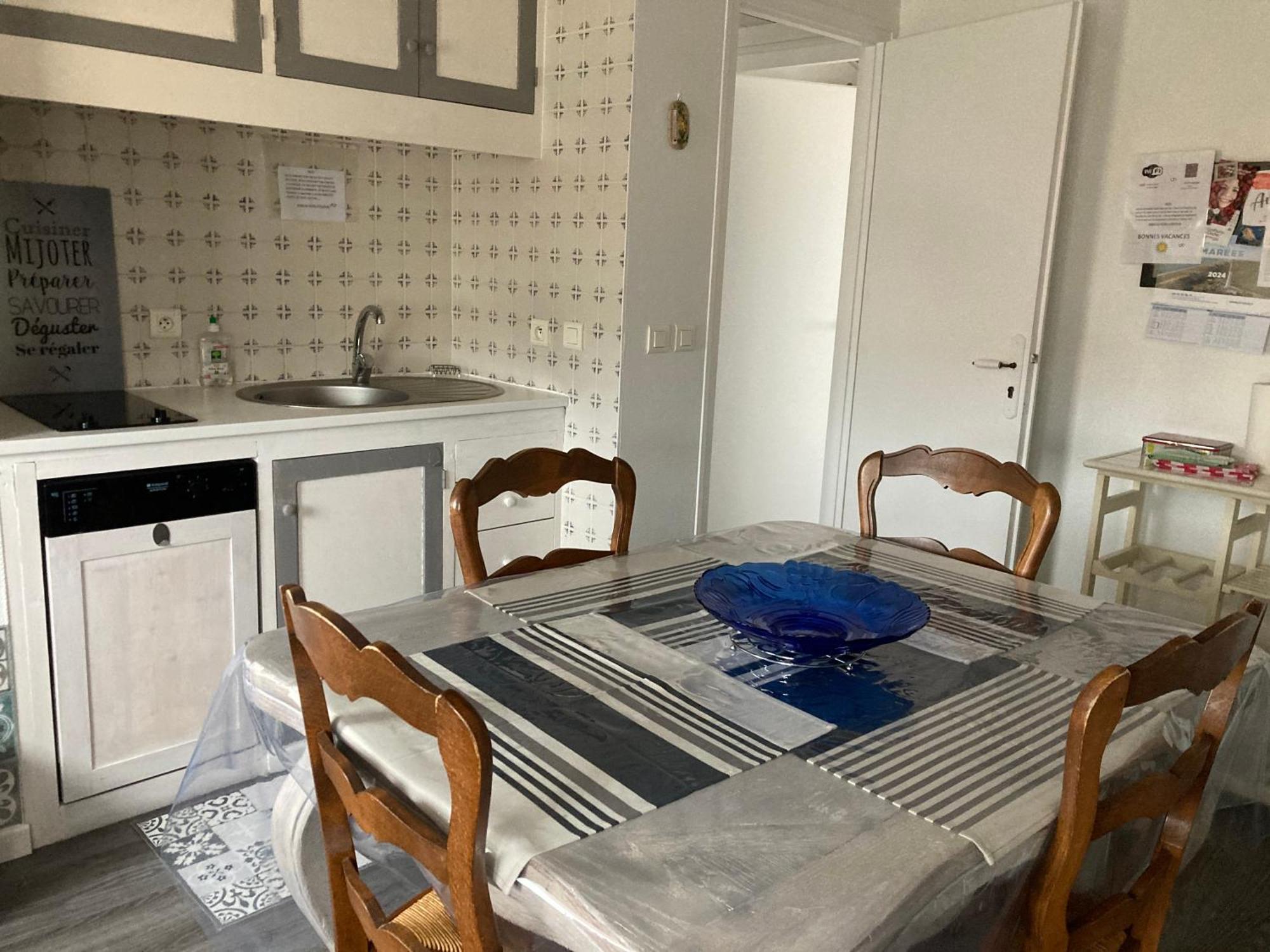La Berrichonne Hotell Ars-en-Ré Exteriör bild